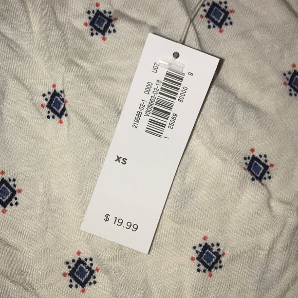 Old Navy Tank Top - Picture 6 of 6